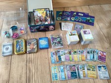 Lot 500 Cartes Pokemon FR NEUF dont Brillantes et Rare + Boite de rangement