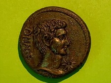 EMPIRE ROMAIN -OCTAVE ET JULES CESAR - SUPERBE  FAUX  SESTERCE  (31,4 GR/33,0MM)