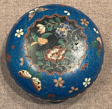 Ancienne Grande boîte en céramique Satsuma Décor Pivoines papillons Art Asie