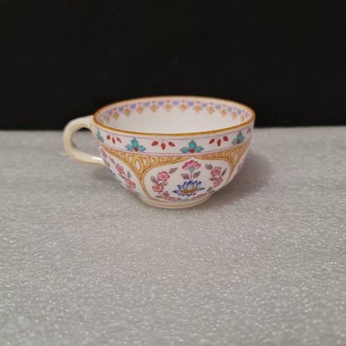 Ancienne tasse porcelaine - en,