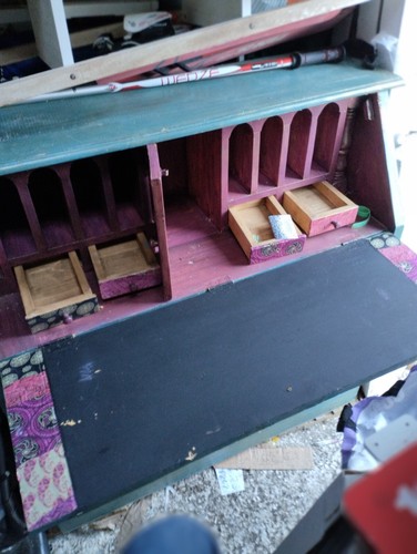 Secretaire bois assez bon - en,