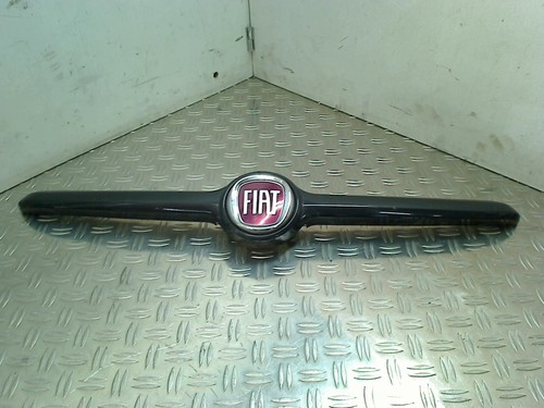 Logo embleme rayé fiat 500x - embleme,