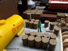 ho lot 20 fûts kaki bidons