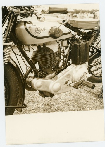 Photo moto ancienne - moto,