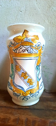 Pot pharmacie faience - a,