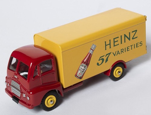 Dinky toys camion porteur - -,
