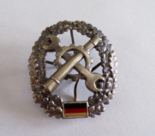 Insigne militaire casquette - de,