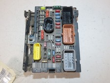 boite a fusibles peugeot