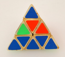 Tomy Pyraminx Pyramid