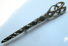 superbe broche celtique épée sceptre couleur argent Ecosse bijou vintage 443