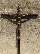crucifix en fer forgé et bronze doré
