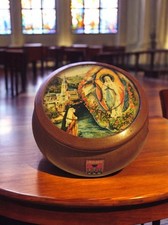  Boite en bois religieuse