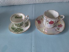 Lot de 2 Tasses Miniature dont une Royal Albert May (mai)