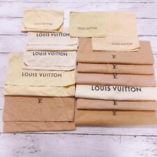 Lot de 13 mouchoirs Louis