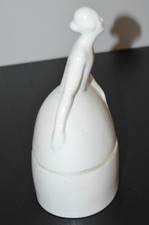 SUPERBE BOITE A POUDRE STATUETTE FEMME PORCELAINE DE LIMOGES DEBUT XXe VITRINE