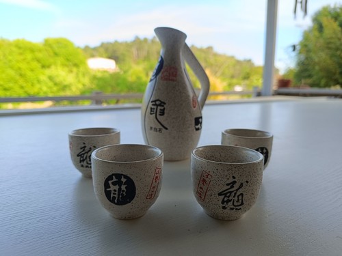 Service saké pièces - service,