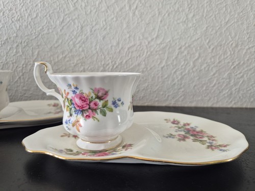 Tasse grande sous - tasse, et