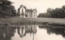 03 THIEL SUR ACOLIN CHÂTEAU DE LA PIERRE