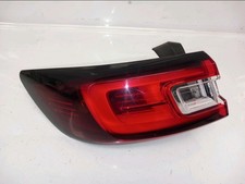 FEU ARRIÈRE GAUCHE Renault