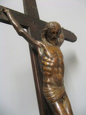 Christ En Bois Sculpté