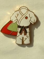 PIN'S JUDO - KIMONO BLANC  -