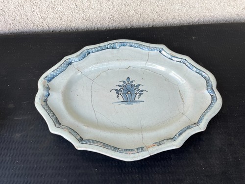 Plat ancien faïence - en, bleue