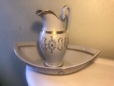 PORCELAINE PARIS XIX ème BROC POLYCHROME, CUVETTE DE TOILETTE FORME PAGODE