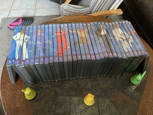 Lot 32 dvd - 32,