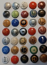 lot 35 capsules de champagne