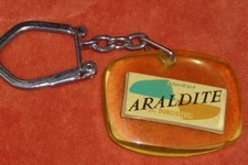 Porte-clés key ring ARALDITE Adhésif avec durcisseur CIBA SODIEMA  Type BOURBON