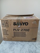 Sanyo PLV-Z700 Projector