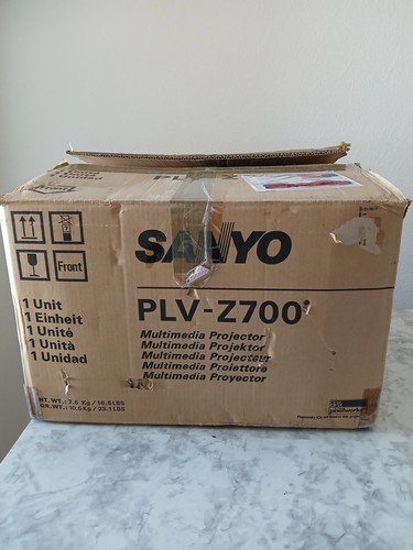Sanyo plv z700 projector - sanyo,