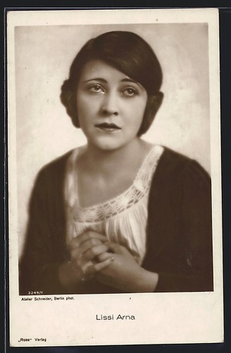Actrice lissi arna regardant - actrice,