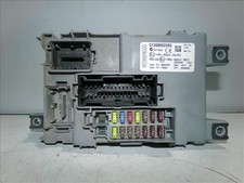 01368892080 boîtier fusibles