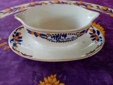 Saucière sur Plateau Faience