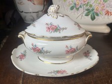 Saucière ancienne couverte