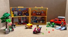 Playmobil - Maison transportable, voiture, scooter, rampe de skate (5167, 5436)