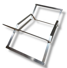 Paul LEGEARD ( XXeme )   Grande table basse en inox à armature quadrangulaire