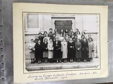Photographie circa 1950 - Groupe de l’ecole de couture Bellecour à Lyon - Belley