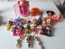 LOL - Lot de 18 figurines + Cabine + Accessoires - Très bon état