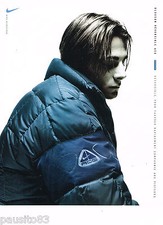 PUBLICITE ADVERTISING 065  2000  NIKE vetements de sport anorak MICHALAK