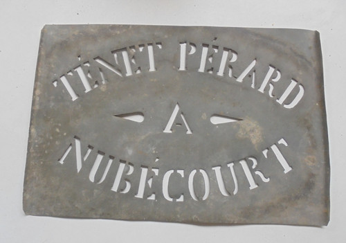 Jolie ancienne plaque - &,