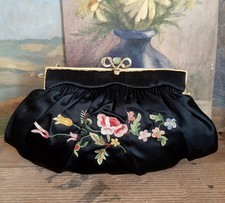Ancien sac de soirée satin brodé Beau fermoir Art DECO  Fleurs Point de Beauvais
