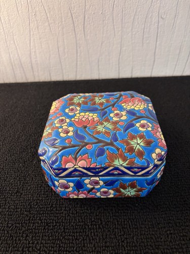Boite coffret section - , carrée