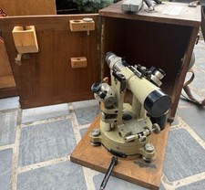 Tachéomètre autoréducteur en métal COLLECTOR Avec Optic CHASSELON  RÉF 410