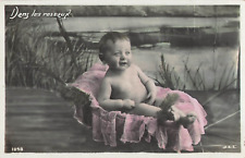 CP BEBE NU DANS BERCEAU - 42633