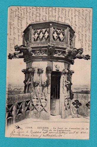 Nevers tour de la - ,,