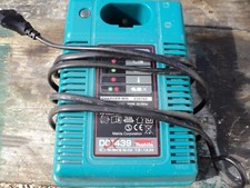 CHARGEUR BATTERIE VISSEUSE Makita , 14,4 V occasion