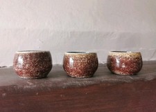 3 petits pots en céramique attribué à Accolay faience