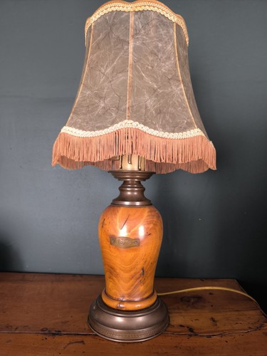 Magnifique lampe ancienne - magnifique,